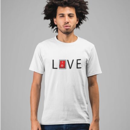 Love T-Shirt - Image 5